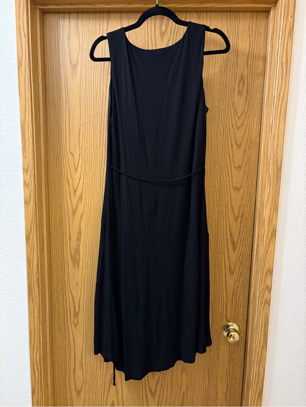 Simply Vera Vera Wang Black Sleeveless V-Neck Midi Dress - Picture 3 of 3